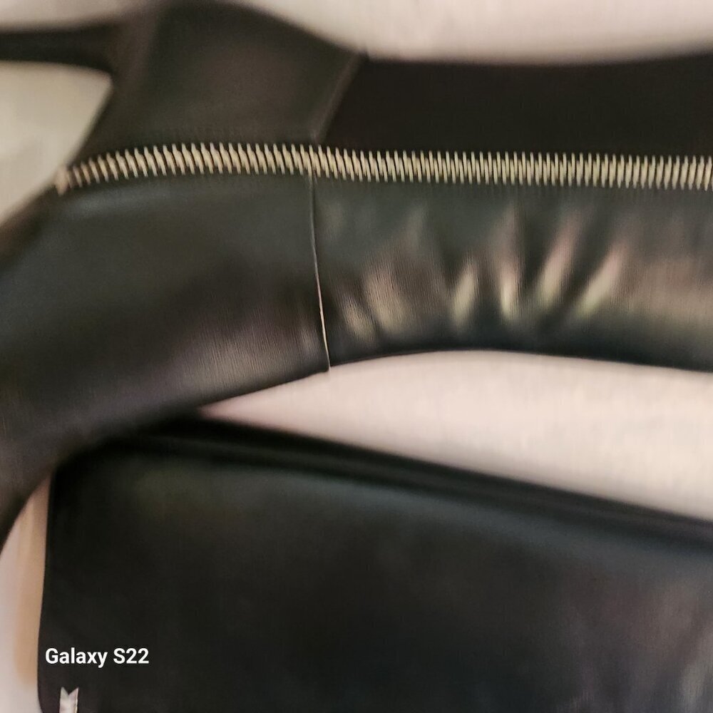 Michael Kors Women's Dorothy Flex Black Leather Boots Size 5M. NIB. - Picture 6 of 13